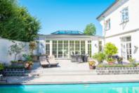 Tilbygning-til-patriciervilla-med-pool